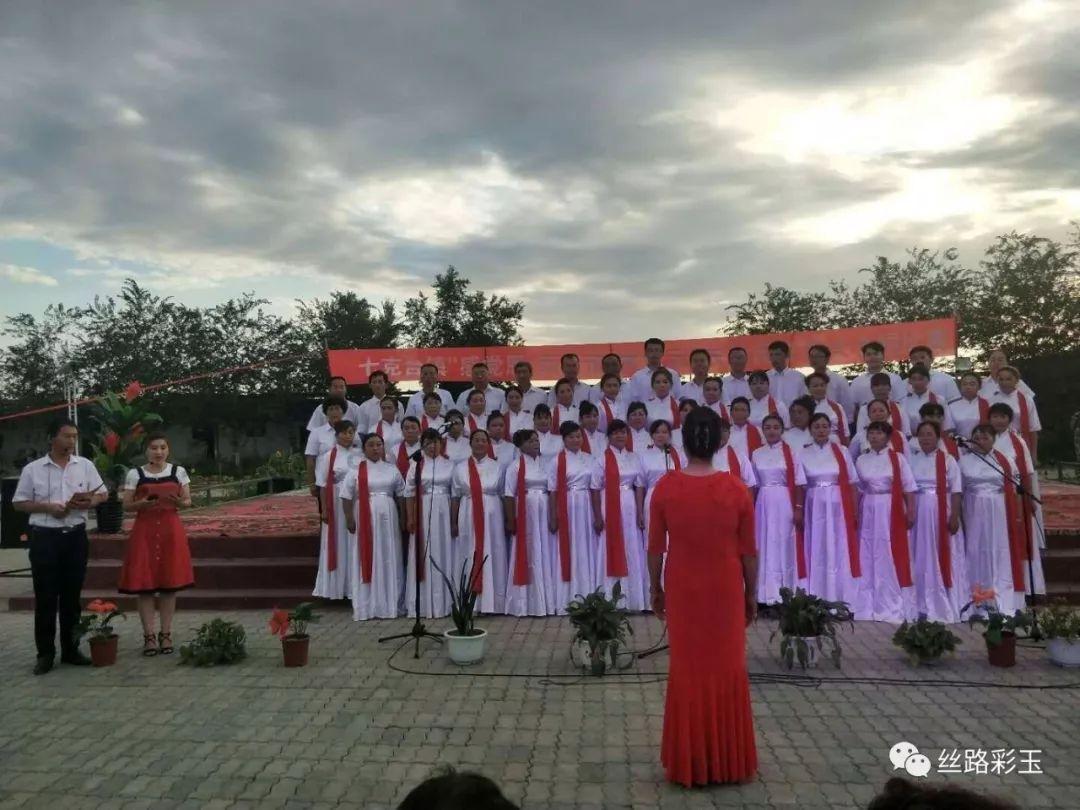 新华社快讯：中缅联合打击跨国电信网络诈骗犯罪取得标志性重大战果，白所成、白应苍、魏怀仁、刘正祥、刘正茂、徐老发等10名缅北重大犯罪嫌疑人被成功押解回国